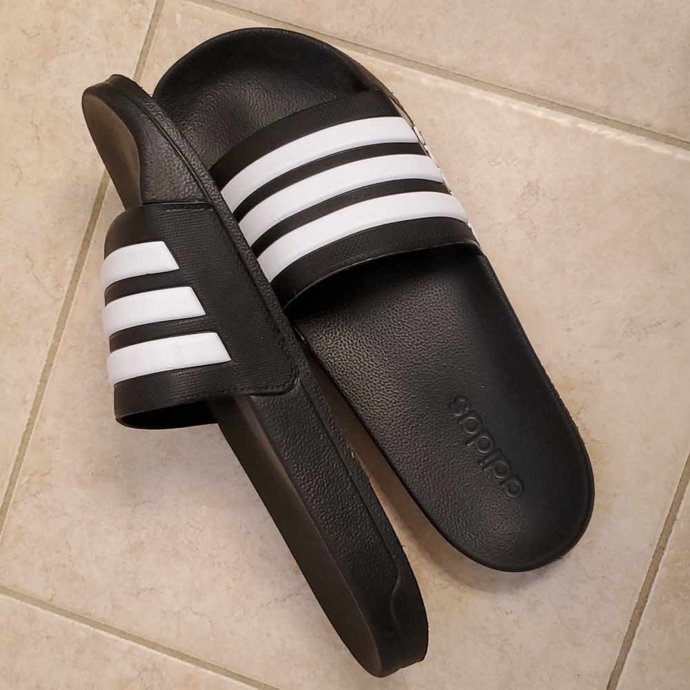 Men's Adidas Slides Size 12 - Picture 2 of 3
